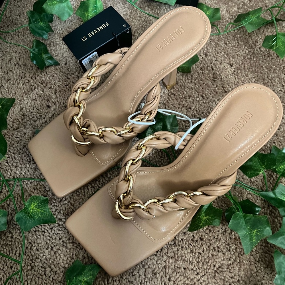 never wore them out only to try. my size but i cant walk in them!